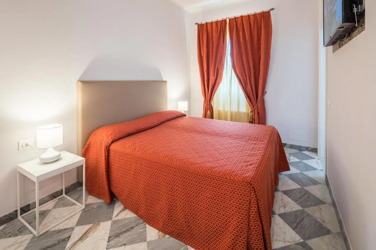 ***  Hotel Cavalieri Del Mare Marina di Massa Italie