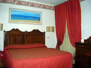 Hotel Cavalieri Del Mare Marina di Massa